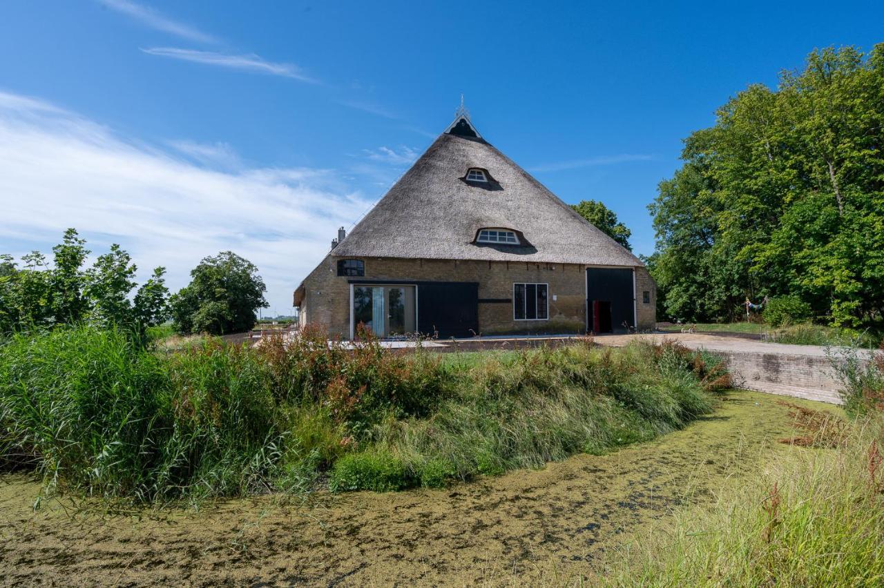 Appartement De Dageraad In Monumentale Boerderij Kimswerd Extérieur photo