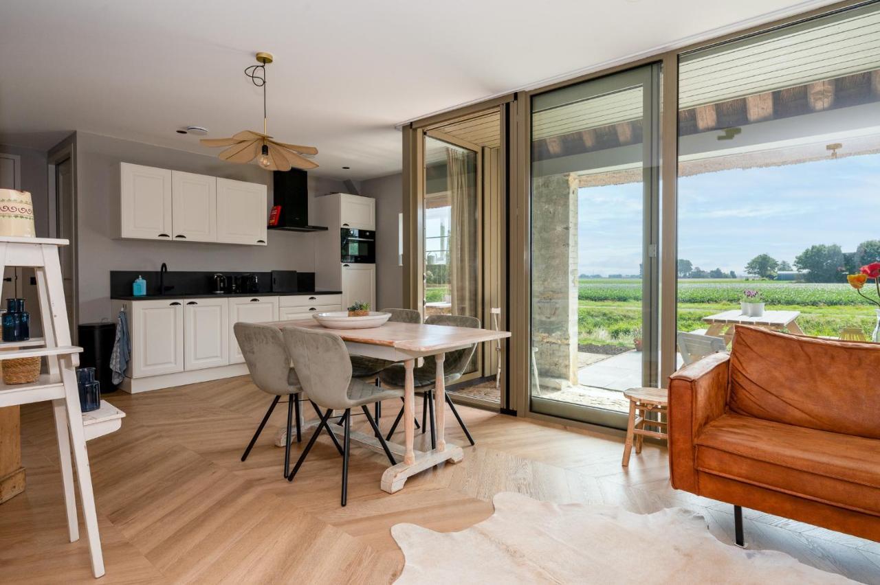 Appartement De Dageraad In Monumentale Boerderij Kimswerd Extérieur photo